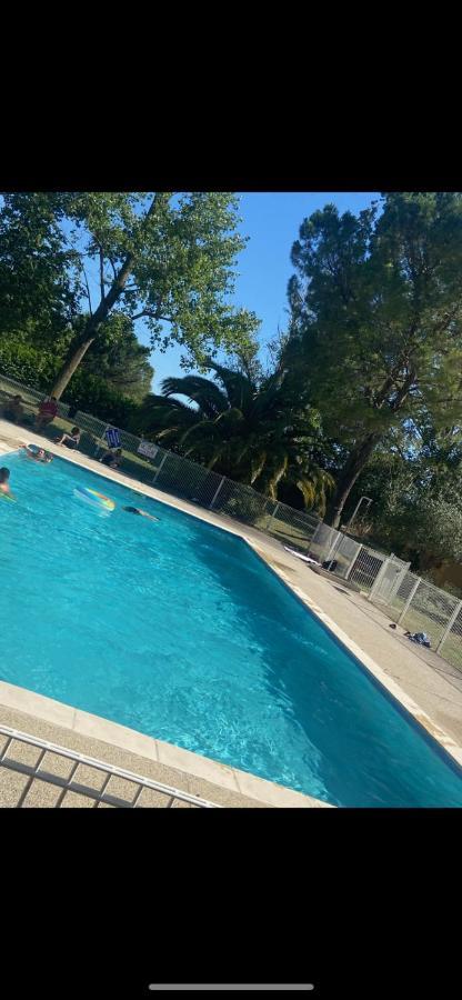 Appartement Village 7 En Residence De Vacances En Camargue Arles Ngoại thất bức ảnh