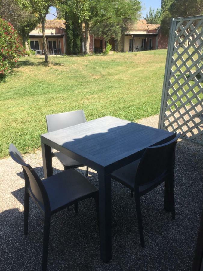 Appartement Village 7 En Residence De Vacances En Camargue Arles Ngoại thất bức ảnh